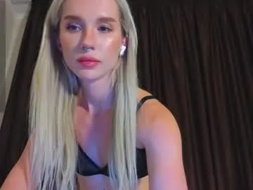 little_effy18_ – webcam model profile photo Image 19