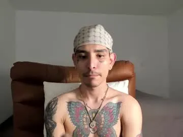 wolfan_sky – webcam model profile photo Image 9