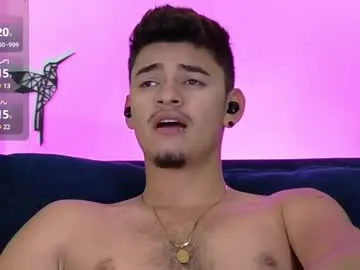 lynn9000 – webcam model profile photo Image 7