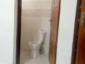 Taanni – webcam model profile photo Image 2