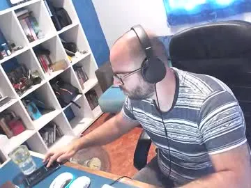 kinksubbydubby – webcam model profile photo Image 3