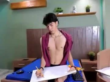 queeneliaa_ – webcam model profile photo Image 2