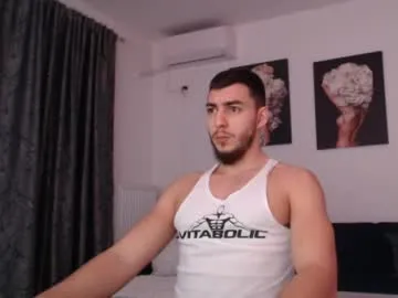 wolfan_sky – webcam model profile photo Image 2