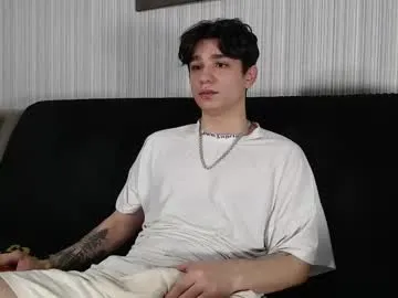 hijin_ – webcam model profile photo Image 11