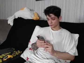 hijin_ – webcam model profile photo Image 2