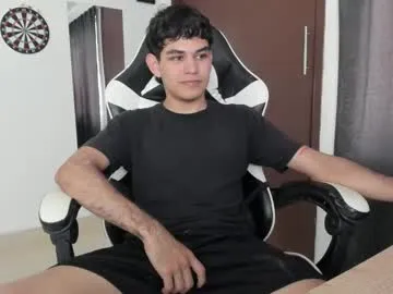 tyler_gus – webcam model profile photo Image 8