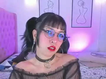 hina_porn – webcam model profile photo Image 15