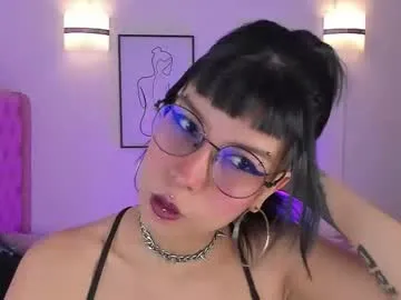 hina_porn – webcam model profile photo Image 7