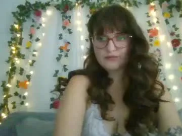 xoxo_cherry1 – webcam model profile photo Image 3