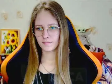 roxie_shy Image 2