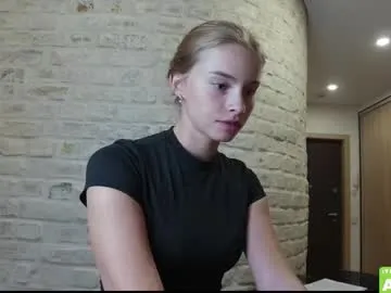 yueyue2003 – webcam model profile photo Image 9