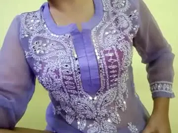 nxtdoornikki – webcam model profile photo Image 3