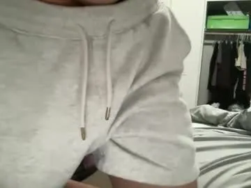 hina_porn – webcam model profile photo Image 5