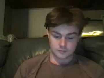 PinkyPai – webcam model profile photo Image 2