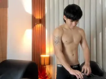 Keep_us_wild – webcam model profile photo Image 17