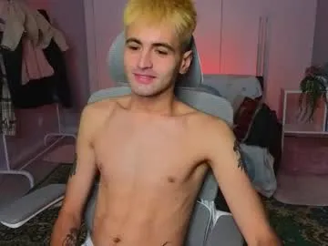 PinkyPai – webcam model profile photo Image 4