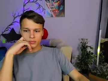 molochnaya000 – webcam model profile photo Image 2