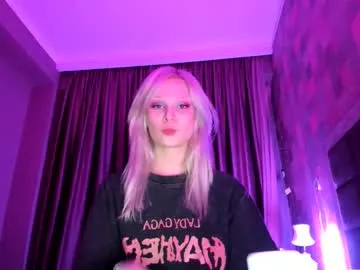 EvaDominatrix – webcam model profile photo Image 16