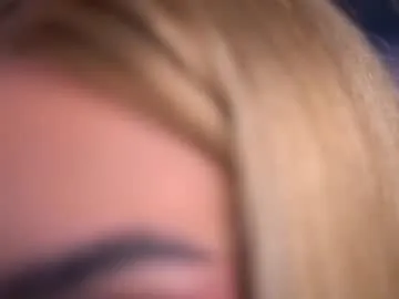 luckrose – webcam model profile photo Image 7