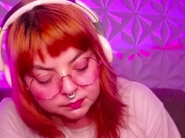 IORio2 – webcam model profile photo Image 16