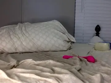 PinkyPai – webcam model profile photo Image 11