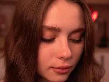 dafnemoon_1 – webcam model profile photo Image 13