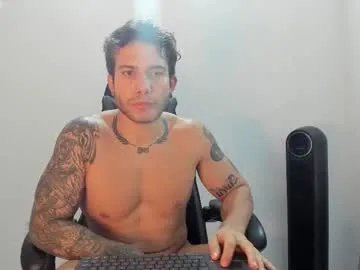 PinkyPai – webcam model profile photo Image 7