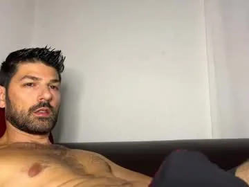 sareandrob – webcam model profile photo Image 10