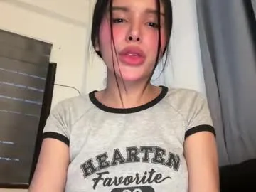 Ptashkaa – webcam model profile photo Image 17