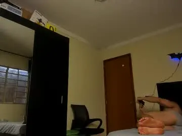 drinklinov – webcam model profile photo Image 9