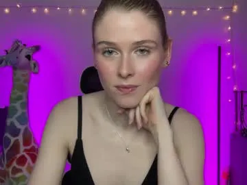 emily_miiller1 – webcam model profile photo Image 3