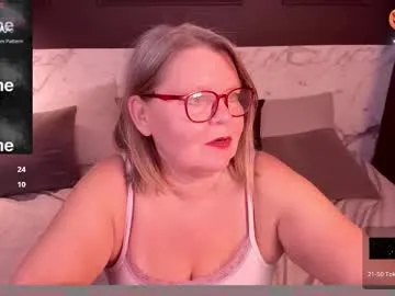 TwixSticks69 – webcam model profile photo Image 12