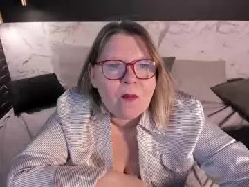 TwixSticks69 – webcam model profile photo Image 4