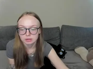 lucretiaburnaugh – webcam model profile photo Image 19