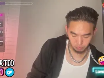 Lola_Hale – webcam model profile photo Image 2