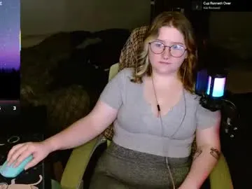 cozymell – webcam model profile photo Image 10