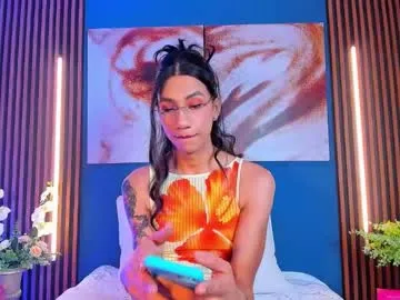 kittyskirtt – webcam model profile photo Image 10