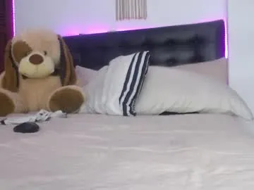 IORio2 – webcam model profile photo Image 13