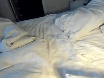 Alicatcua_ – webcam model profile photo Image 6