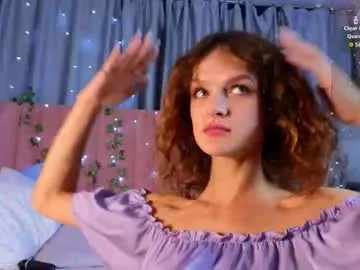 tviks – webcam model profile photo Image 8