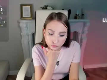 lucy_boobss – webcam model profile photo Image 3