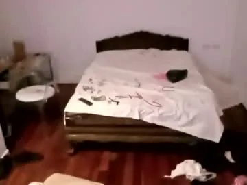 millemimi – webcam model profile photo Image 4