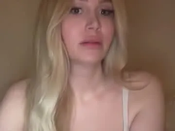 Mao_cute_10 – webcam model profile photo Image 18