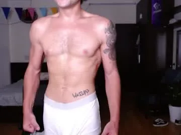 PinkyPai – webcam model profile photo Image 3