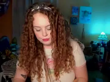 latoriacosner – webcam model profile photo Image 5