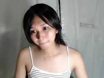 PARAmau – webcam model profile photo Image 4