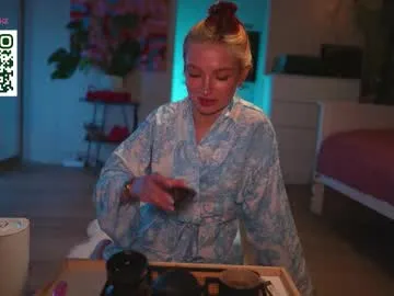 lisaamoree – webcam model profile photo Image 16