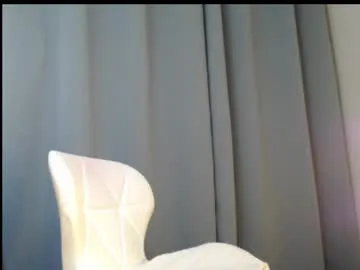 bellecollins – webcam model profile photo Image 6