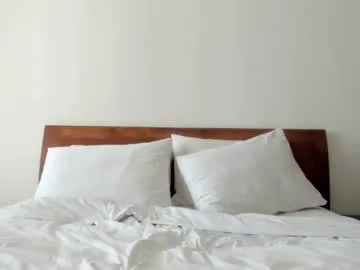 PinkyPai – webcam model profile photo Image 4