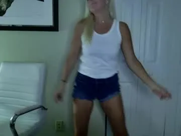 Prueberry – webcam model profile photo Image 2